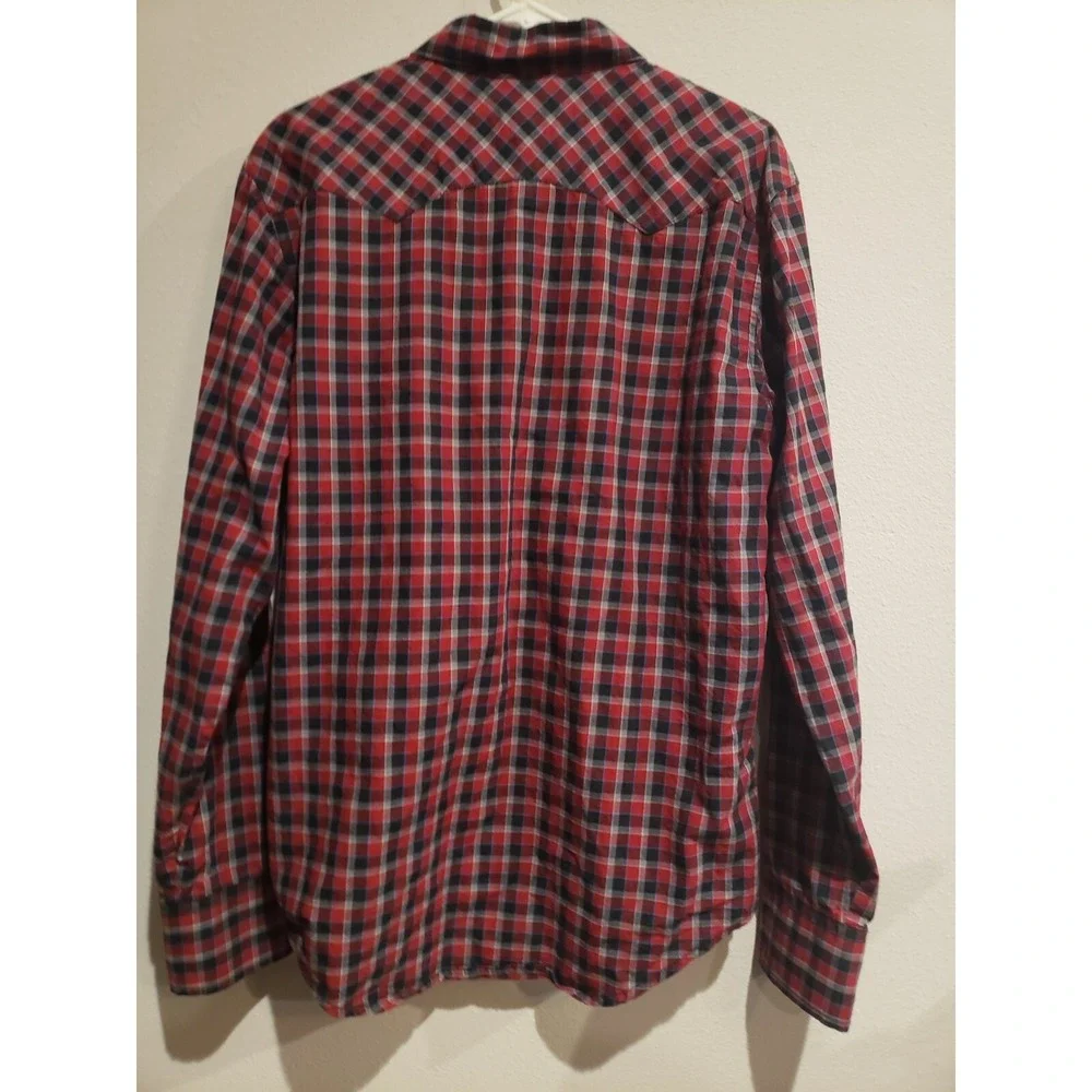 Wrangler Retro snap down long sleeve shirt: ‎ blue & Red plaid print Men's L